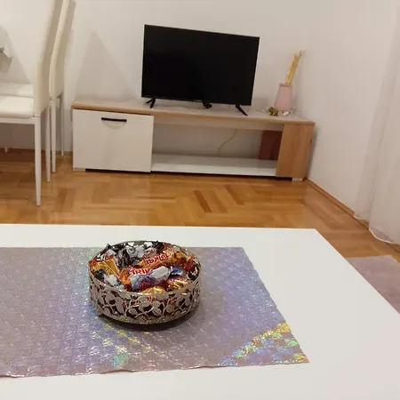 Nova - Stan Na Dan Apartment Vranje