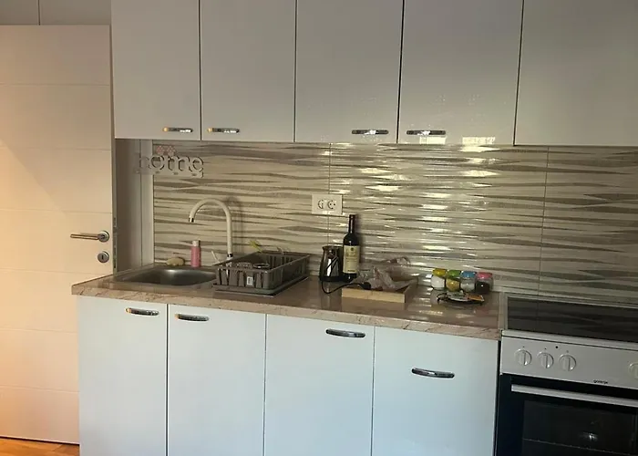 Nova - Stan Na Dan Vranje