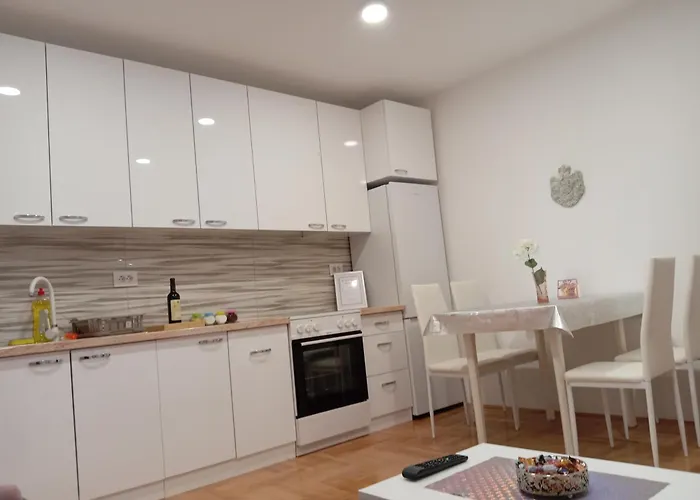 Apartment Nova - Stan Na Dan